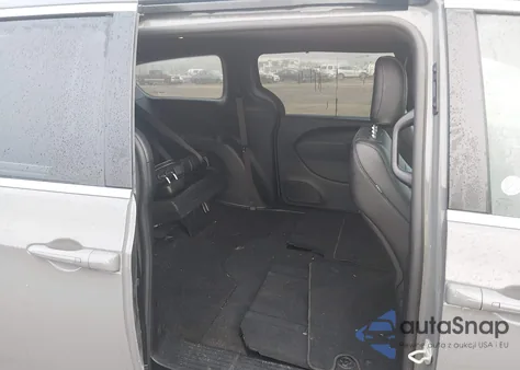 2025 Chrysler Pacifica Select z USA, uszkodzony, nr VIN 2C4RC1BG3SR548274